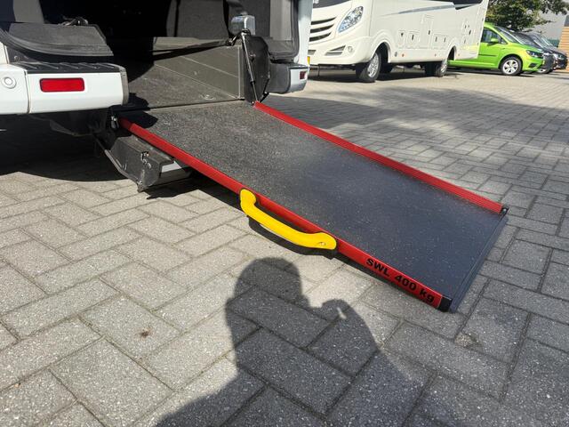 Ford TRANSIT CUSTOM 2.0 TDCI L2H1 Rolstoelbus - Automaat - Bodemverlaging - Rolstoelvervoer