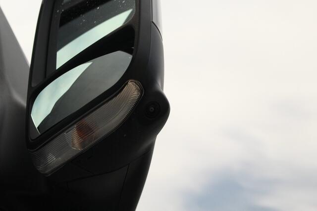 Ford TRANSIT CUSTOM E-Transit 320 L2H1 Limited DC | 71 kWh | 160kW/218pk | Driver Assist | Pro Power | Adap. Cruise | 360° Camera | Carplay/Android | Lease 824,- p/m