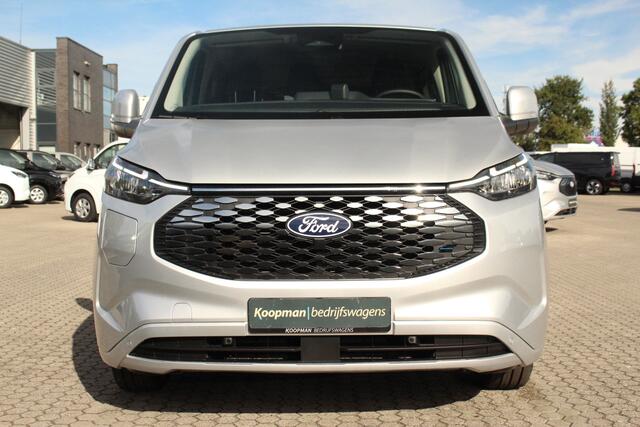 Ford TRANSIT CUSTOM E-Transit 320 L1H1 Kombi Limited | 9 persoons | 71kWh | 100kW/136pk | Trekgewicht 2300kg | Camera | Carplay/Android | Cruise | Lease 771,- p/m