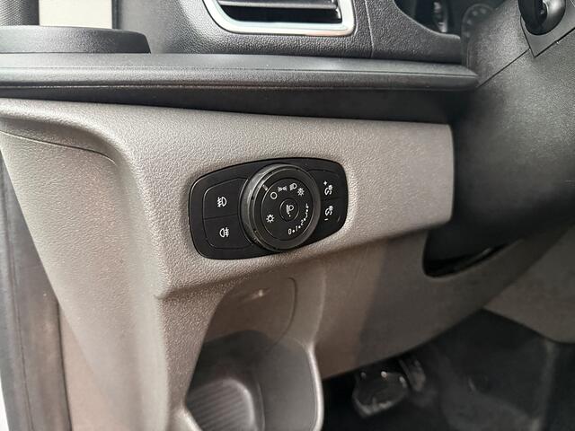 Ford TRANSIT CUSTOM 2.0TDCi 130PK Automaat Limited Dubbele Cabine | Navigatie | Camera | Airco | Cruise | Trekhaak – foto 9