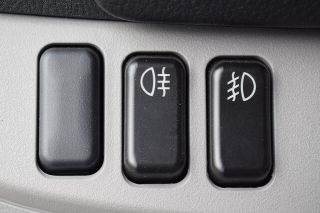 Fuso CANTER 3C15 3.0 MT BAKWAGEN 3400 WB 1000 KG LAADKLEP! NIEUW en BPM VRIJ!