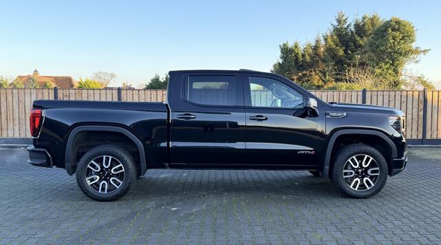 GMC SIERRA 1500 AT4 V8 BLACK LPG PANO LEDER