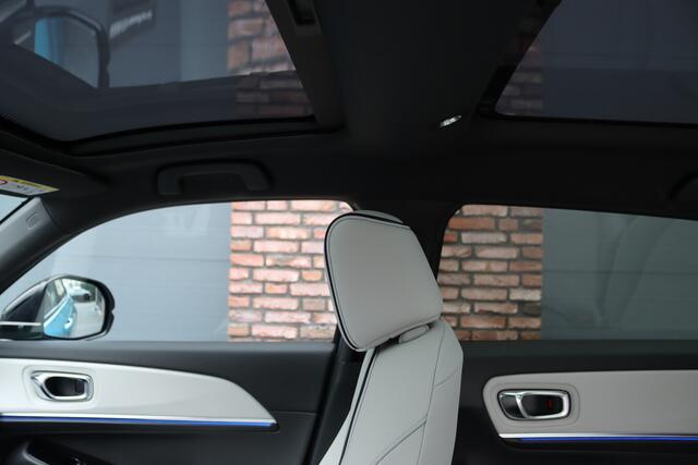 Honda - E Elegance 69 kWh | Panoramadak | Adaptieve Cruise Control | Verwarmd Stuurwiel | Leder | Surround Camera | Apple Carplay/Android Auto | Dodehoekassistent | Stoelverwarming |