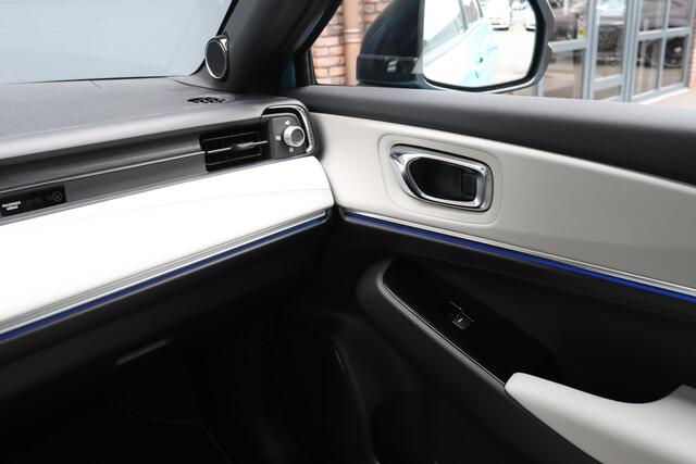 Honda - E Elegance 69 kWh | Panoramadak | Adaptieve Cruise Control | Verwarmd Stuurwiel | Leder | Surround Camera | Apple Carplay/Android Auto | Dodehoekassistent | Stoelverwarming |