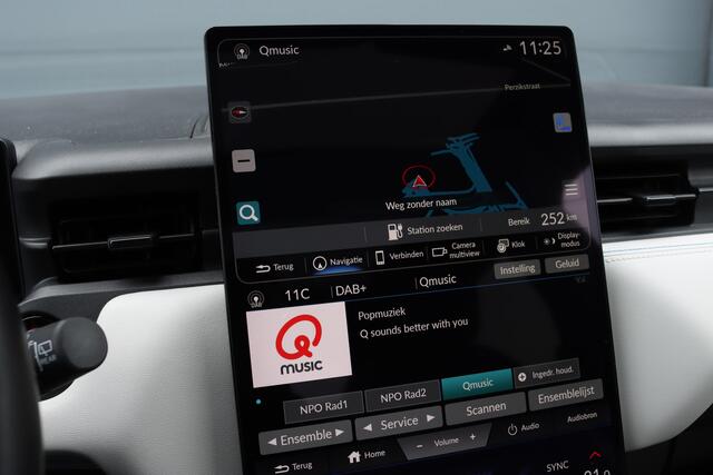 Honda - E Elegance 69 kWh | Panoramadak | Adaptieve Cruise Control | Verwarmd Stuurwiel | Leder | Surround Camera | Apple Carplay/Android Auto | Dodehoekassistent | Stoelverwarming |