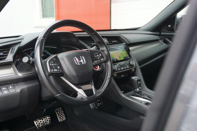 Honda CIVIC 1.5 i-VTEC Sport Plus | Panoramadak | ACC | Leder | Camera | Trekhaak |
