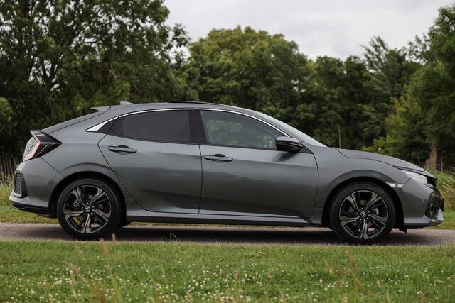 Honda CIVIC 1.0 i-VTEC Premium Aut. ? Pano ? Leder ? ACC