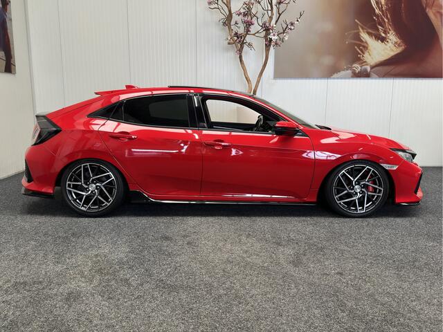 Honda CIVIC 1.5 i-VTEC SPORT 183 PK !!! NAVIGATIE ADAPTIVE CRUISE CONTROL PANORAMA SCHUIF/KANTELDAK APPLE CARPLAY/ANDROID RIJSTROOKSENSOREN KEYLESS GO ZEER MOOI !! 3010