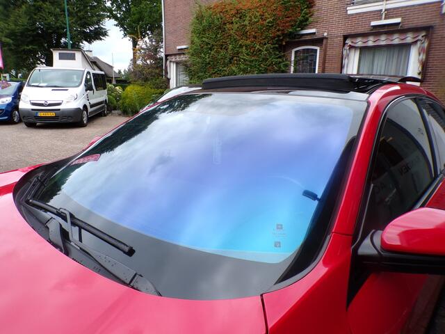 Honda CIVIC 1.5 i-VTEC Panodak Airco Vol opties Akrapovic uitlaat systeem achterruit rij camera Bom vol opties Zie onze website voor meer foto,s