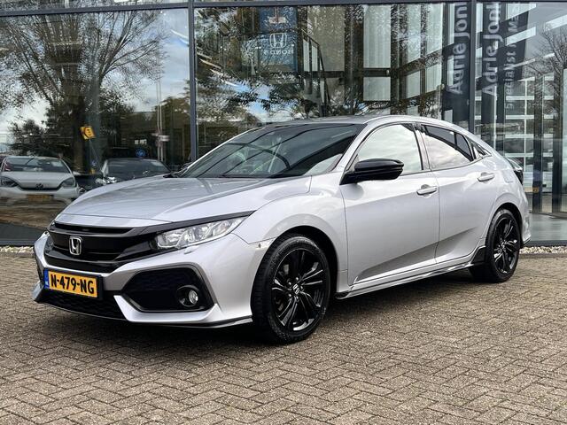 Honda CIVIC 1.0 i-VTEC Black Edition | ACHTERUITRIJCAMERA | LM VELGEN | NAVIGATIE | STOELVERWARMMING | PARKEERSENSOREN ACHTER | ADAPT. CRUISE CONTROL | LANE ASSIST | CARPLAY |