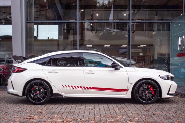 Honda CIVIC 2.0 i-VTEC Type R Ultimate Edition no. 35 / 40