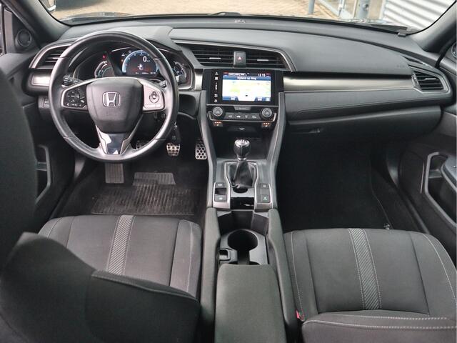 Honda CIVIC 1.0 i-VTEC Elegance | Navigatie | Camera | Stoelverwarming | Afneembare Trekhaak | Cruise Control |
