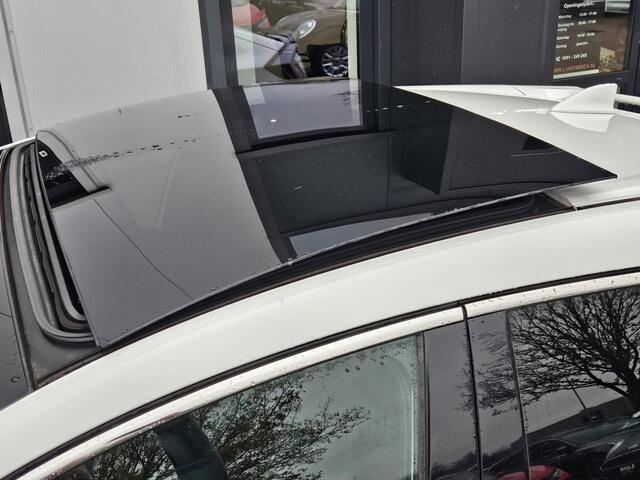 Honda CIVIC 1.0 i-VTEC Premium + PANO DAK + LED + LEER + CAMERA + ADAPTIVE CRUISE