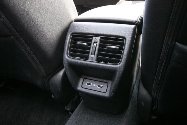 Honda CIVIC 2.0 e:HEV Advance - Afn. trekhaak | Schuif/-kanteldak | All-seasonbanden | Stoel+stuurverwarming