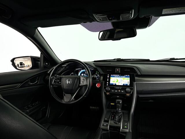 Honda CIVIC 1.5 i-VTEC Prestige | Panoramadak | Parkeercamera | Stoelverwarming | Trekhaak