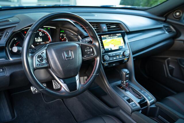 Honda CIVIC 1.0i VTEC EXECUTIVE SPORTPACK - AUTOMAAT - PANORAMADAK - TREKHAAK - SPOILER