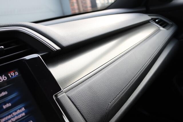 Honda CIVIC 1.0 i-VTEC Elegance | Adaptive Cruise Control | Stoelverwarming | Camera | Apple Carplay/Android Auto | Climate Control | DAB | Mistlampen |