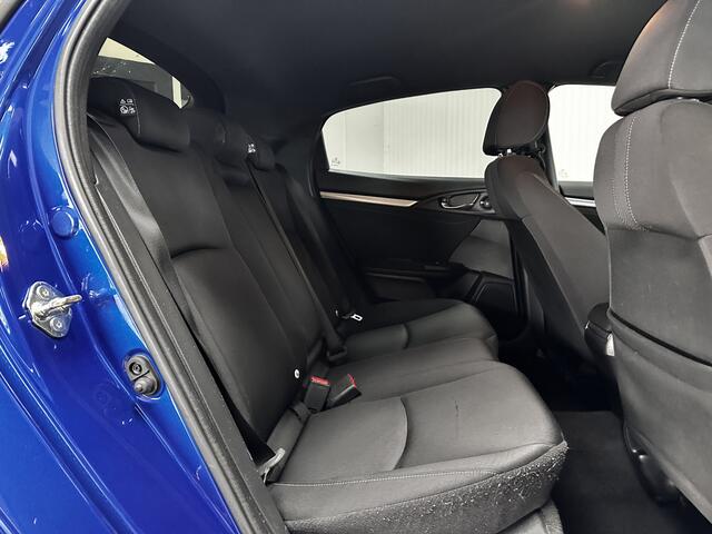 Honda CIVIC 1.0 i-VTEC Business Edition/ Zwarte Hemel!/ LED Koplampen/ Camera/ Apple+Android/ DAB+/ Lane-Assist/ 17''LMV/ Clima/ Navi/ Cruise.Adaptief/ Bluetooth/ Multi.LEDER.Stuur/ Elek.Pakket/ Isofix/ PDC V+A.