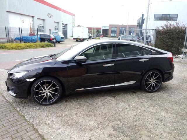 Honda CIVIC Sedan 1.5i-Vtec Executive Automaat