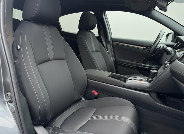 Honda CIVIC 1.5 i-VTEC Prestige Pano | Camera | Navi |