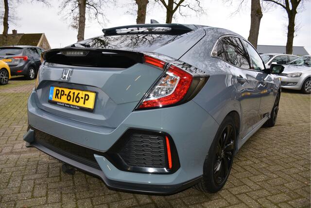 Honda CIVIC 1.0 i-VTEC Executive Panorama Dak Camera Clima Cruise Control Trekhaak Stoelverwarming Carplay Led