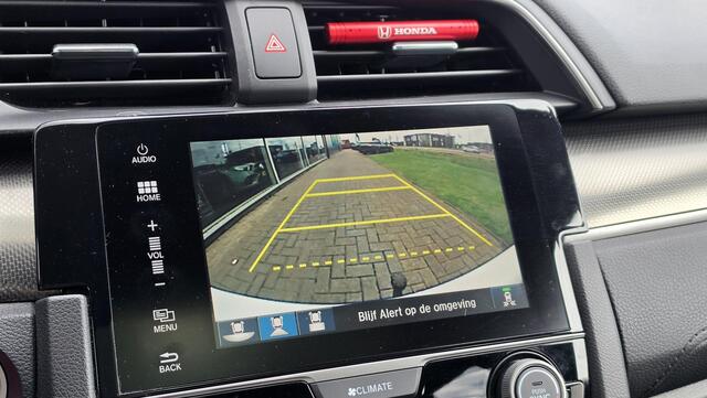 Honda CIVIC 1.0 i-VTEC Executive | NAP | Pano | Cruise | Navigatie | ACC | Keyless | Stoelverwarming | Camera | Trekhaak