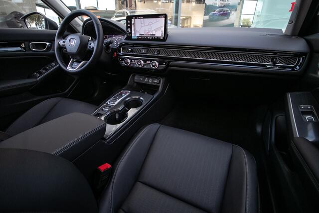 Honda CIVIC 2.0 e:HEV Advance - Cons. prijs rijklaar | Schuifdak | Navi | Leder | VOORRAADVOORDEEL!