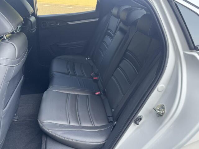 Honda CIVIC 1.0 i-VTEC Elegance Leer