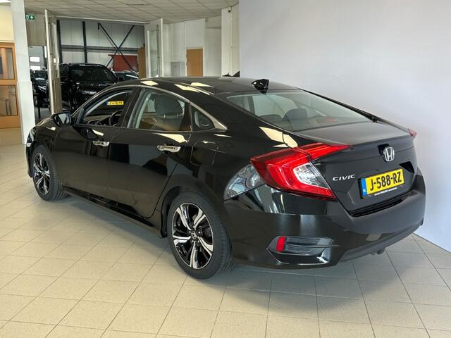Honda CIVIC 1.5 I-VTEC ELEGANCE