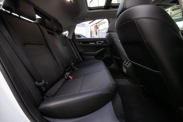 Honda CIVIC 2.0 e:HEV Advance -Prijs rijklaar | Schuifdak | Navi | Leder