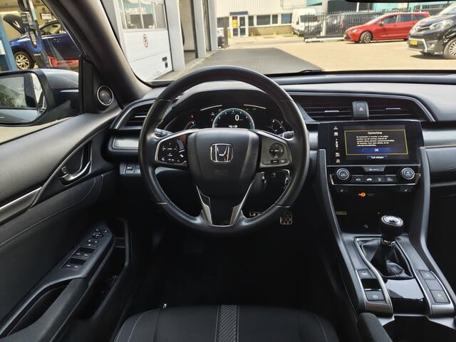 Honda CIVIC 1.0 i-VTEC Elegance | Sensoren v/a | Stoelverwarming | Navi