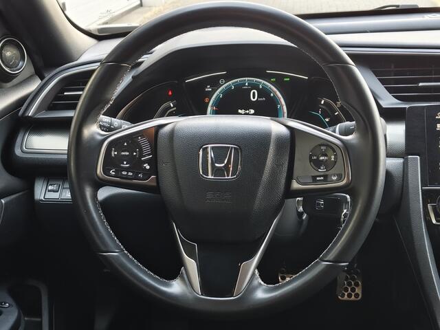 Honda CIVIC 1.0 i-VTEC Elegance | Sensoren v/a | Stoelverwarming | Navi