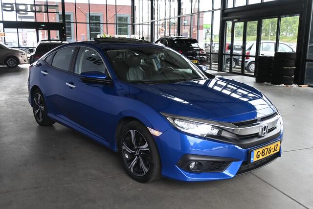 Honda CIVIC 1.5 i-VTEC Executive Automaat Cruise control Clima Navigatie Schuifdak Stoelverwarming Leder Inruil Mogelijk!
