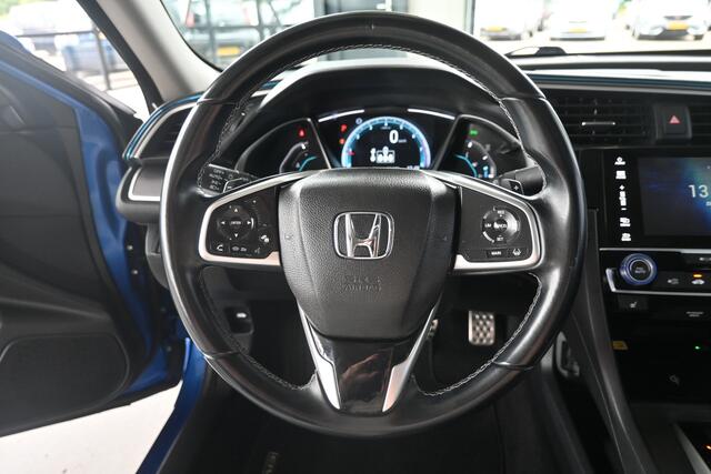 Honda CIVIC 1.5 i-VTEC Executive Automaat Cruise control Clima Navigatie Schuifdak Stoelverwarming Leder Inruil Mogelijk!