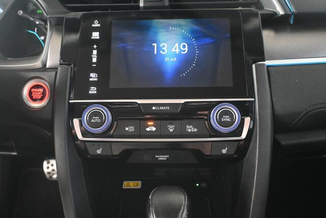 Honda CIVIC 1.5 i-VTEC Executive Automaat Cruise control Clima Navigatie Schuifdak Stoelverwarming Leder Inruil Mogelijk!
