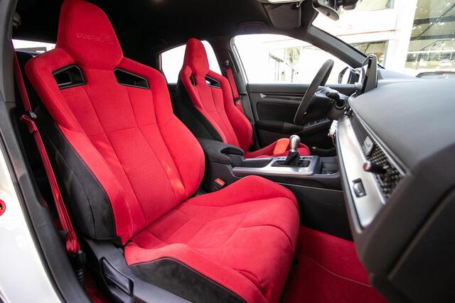 Honda CIVIC 2.0 i-VTEC Type R - Org.Carbon achterspoiler | Milltek uitlaatsysteem | Forged 19"