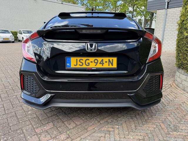 Honda CIVIC 1.0 i-VTEC Elegance*Navi*ECC*PDC*Carplay*Camera