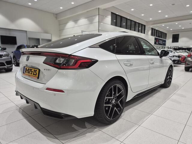 Honda CIVIC 2.0 e:HEV Advance | Navigatie | Camera | Stoelverwarming | Climate Control |
