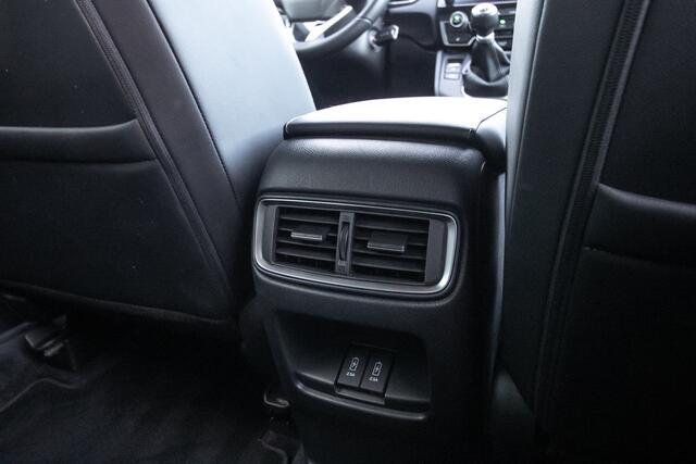 Honda CR-V 1.5 T Elegance - Dealer ond. | Trekhaak | Leder | 2000 kg Trekgewicht