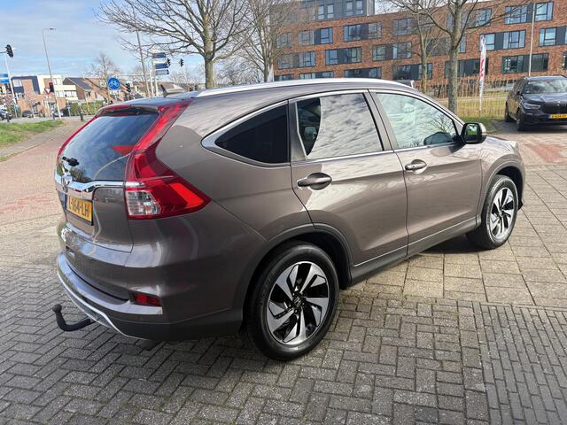Honda CR-V 2.0 4WD Executive | Navi | Camera | Trekhaak | 109.554 km Dealerhouden