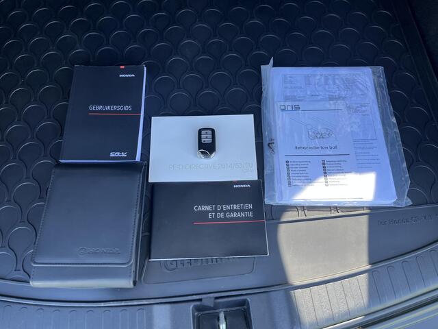 Honda CR-V 2.0 Hybrid AWD Executive /Elektrische Trekhaak (750 KG) / Panorama Dak / Cruise Control / Navigatie / Stuur&Stoelverwarming Voor&Achter / Achteruitrij Camera / Parkeersensoren / Head-up Display / Elektrische Bestuurderstoel Met Memory / Elektrische Achter