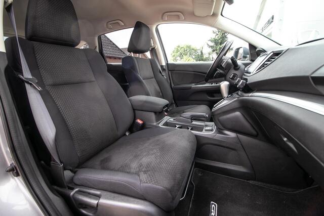 Honda CR-V 2.0 4WD Elegance Edition Nav | Cruise | Cam | All-season