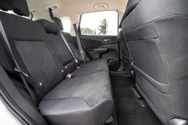 Honda CR-V 2.0 4WD Elegance Edition Nav | Cruise | Cam | All-season