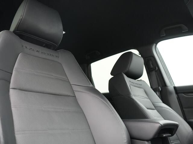 Honda CR-V 2.0 Black Edition MHEV 215pk Dealer O.H | Trekhaak Afn. | Adaptive Cruise | Camera | Sportstoelen Verwarmd | Keyless | Navigatie | DAB | 20"L.M