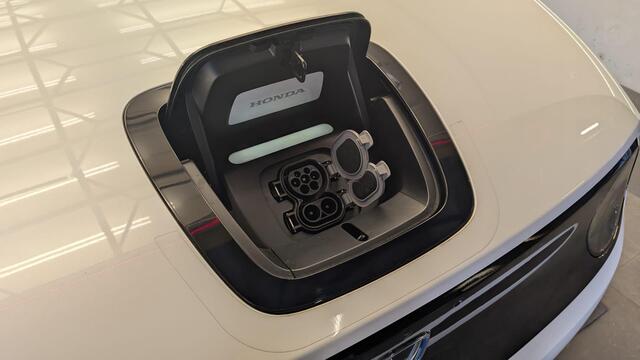 Honda E Advance 17" Nieuwstaat !