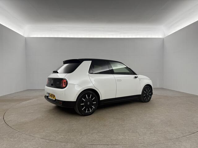 Honda E Honda-E Advance 154PK Elektrisch LED Widescreen Zijcamera Spiegel Pano-view 360Camera Cruise Carplay Clima 17"LMV Navi PDC