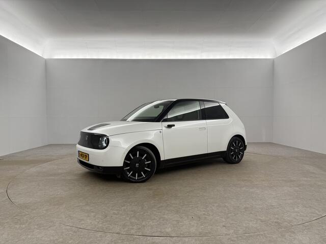 Honda E Honda-E Advance 154PK Elektrisch LED Widescreen Zijcamera Spiegel Pano-view 360Camera Cruise Carplay Clima 17"LMV Navi PDC