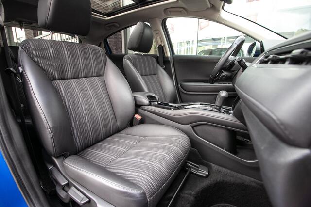 Honda HR-V 1.5 i-VTEC Executive - All-in rijklrprs | Navi | Dakraam |