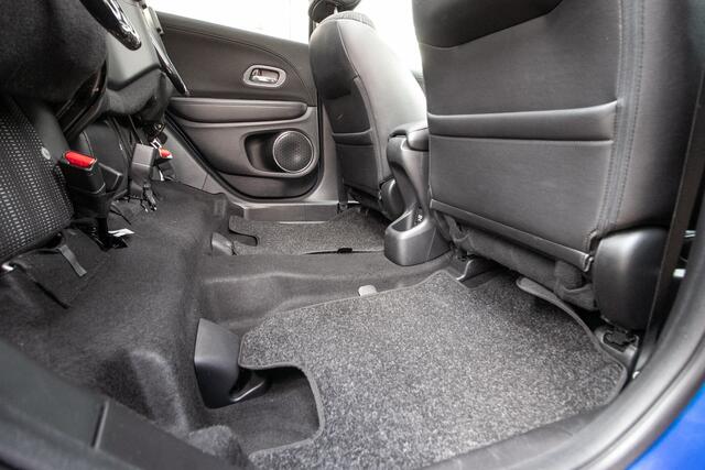 Honda HR-V 1.5 i-VTEC Executive - All-in rijklrprs | Navi | Dakraam |