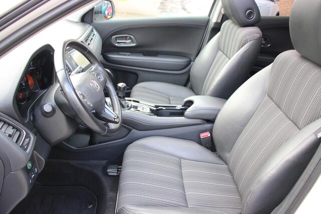 Honda HR-V 1.5 i-VTEC Executive | Trekhaak | Opendak | Cruise | Clima |